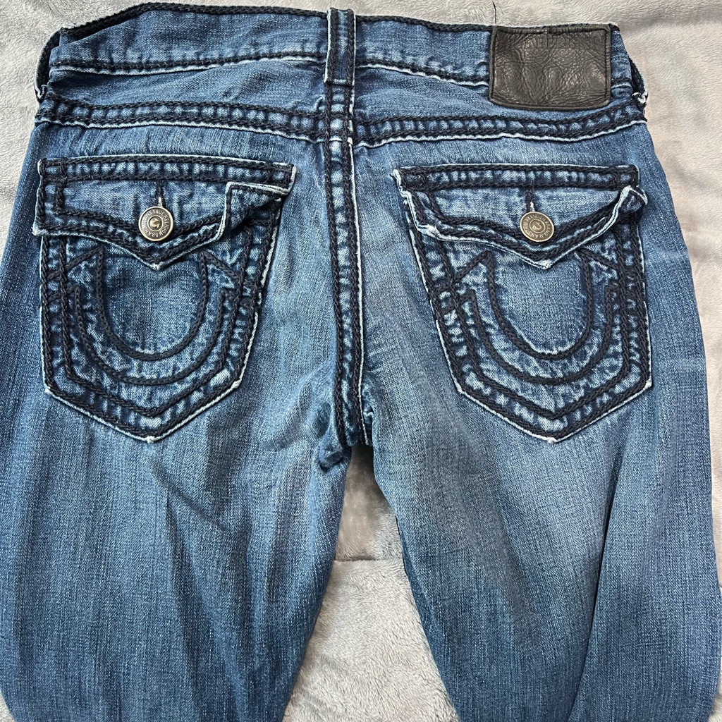 Midnight Edition, Double Stitched, Size 32 Relaxed Fit True Religion Jeans